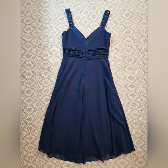 Navy blue dress with beaded shoulders - Picture 3 of 6
